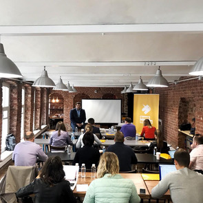 В 2018 году мы прошли обучение в Growth Academy. Это укрепило наши знания в области быстрого тестирования идей и создания MVP продуктов.